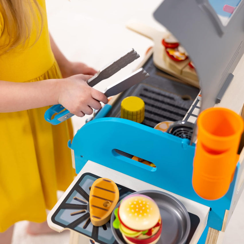 Wooden Luxury Grill. Smoker and Pizza Oven Toy Food Toy for Kids Pretend Cooking
